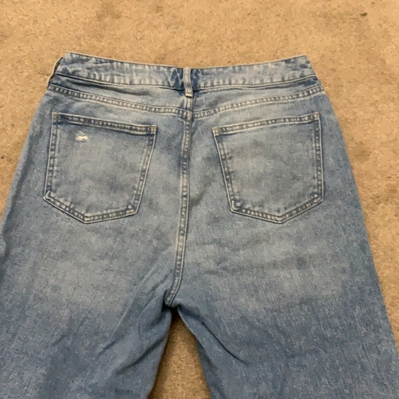 Light wash ripped pacsun mom jeans - Picture 3 of 5